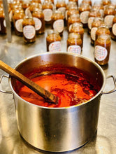 Load image into Gallery viewer, Brothy Red sauce
